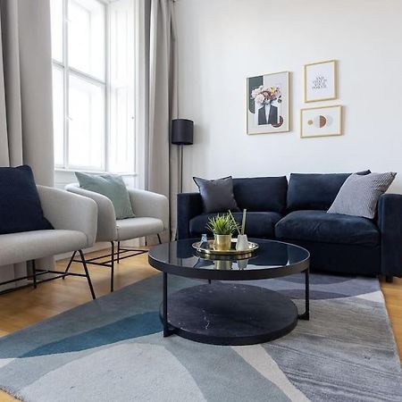 Franz 24 - Typical Viennese Apartment In The Heart Of Vienna Viena Exterior foto
