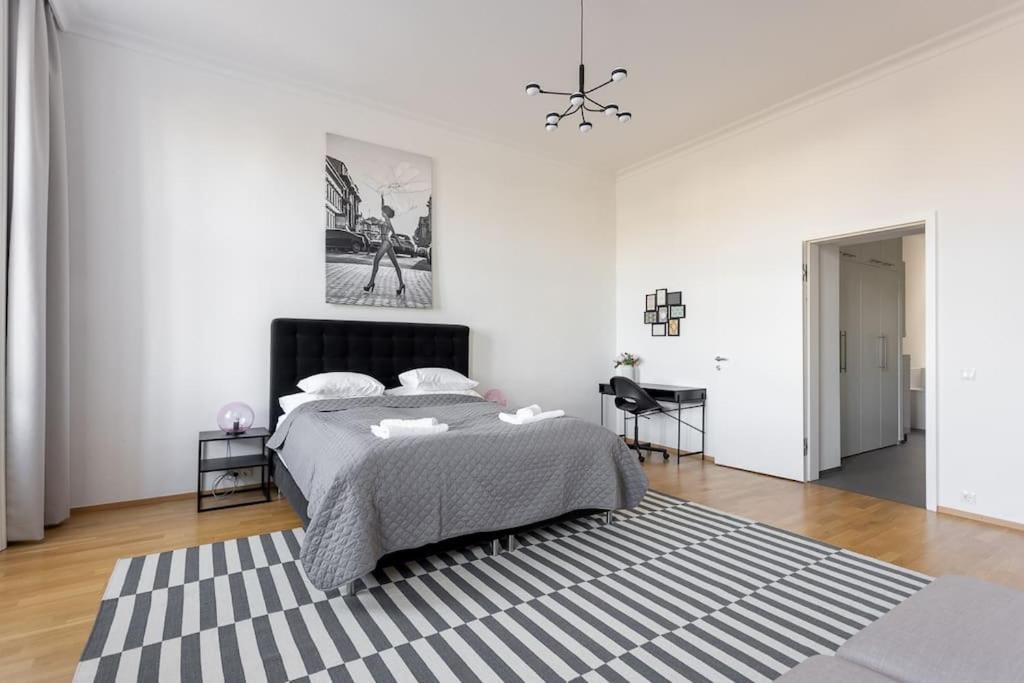 Franz 24 - Typical Viennese Apartment In The Heart Of Vienna Viena Exterior foto